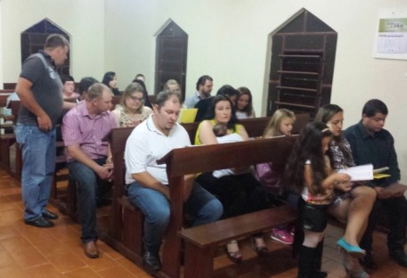 Culto em Vila Conceição com Batismo