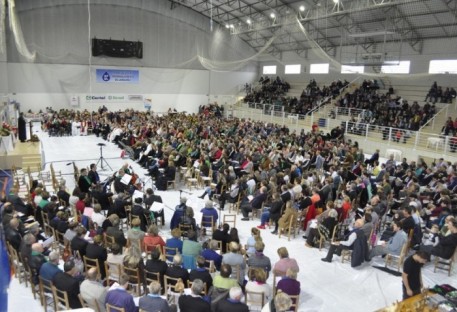 Mais de 1.300 pessoas prestigiam o Dia Sinodal da Igreja