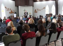 União de Paróquias em Blumenau Discute Sustentabilidade das Comunidades em Retiro de Liderança