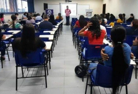 Exposição Nem Tão Doce Lar recebe mais de 400 estudantes em Rondônia