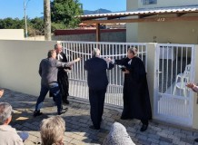 Paróquia de Itapema inaugura residência ministerial